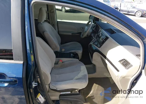 2011 Toyota Sienna Le V6 из США, поврежденный, VIN 5TDKK3DC9BS134031